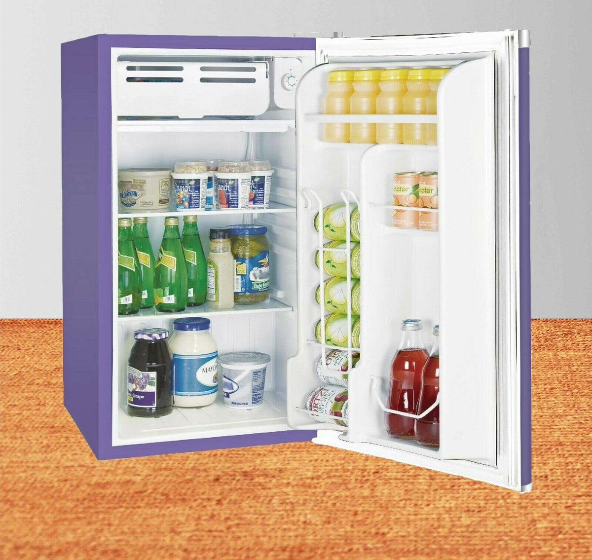 3.2 Cu ft Single Door Mini Fridge Z84813