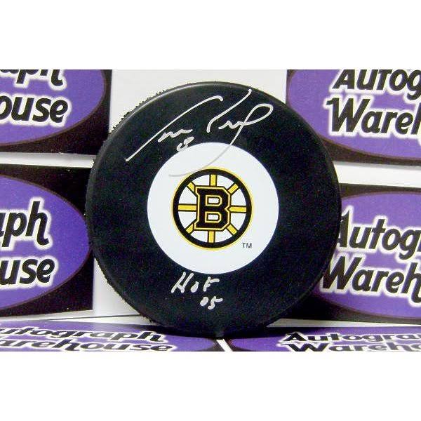 Autographed Hockey Puck M637