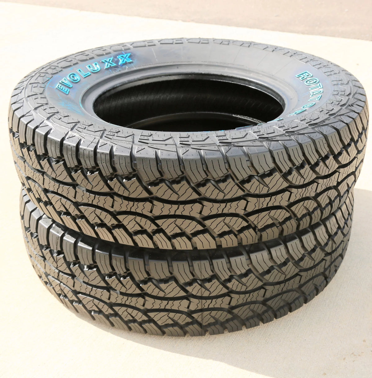 275/55R20 113S All Terrain Tire Y30252